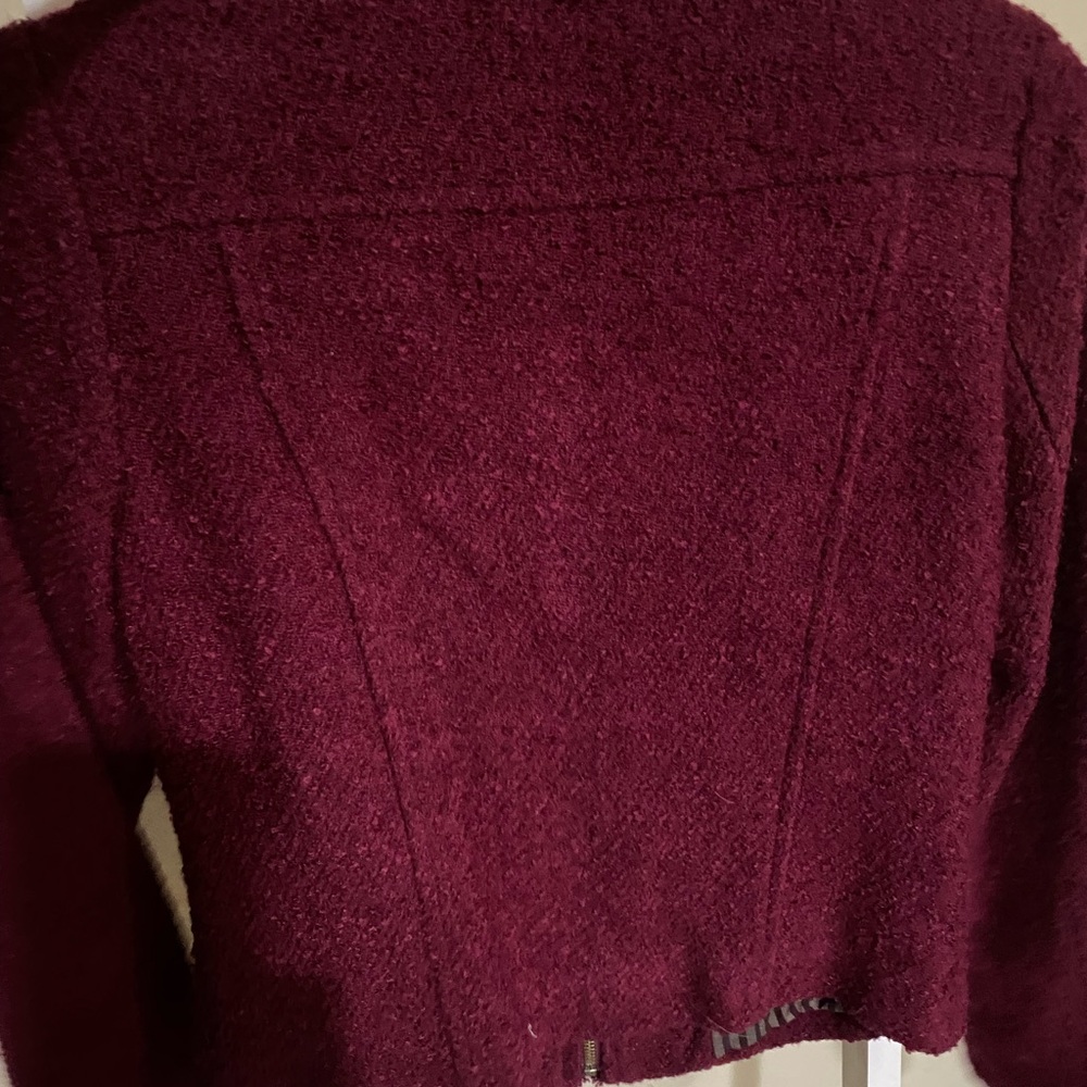 CAbi #530 Deep Red Britt Zip Front Jacket Blazer Fringe Lined EUC Women's Size S - Picture 5 of 6